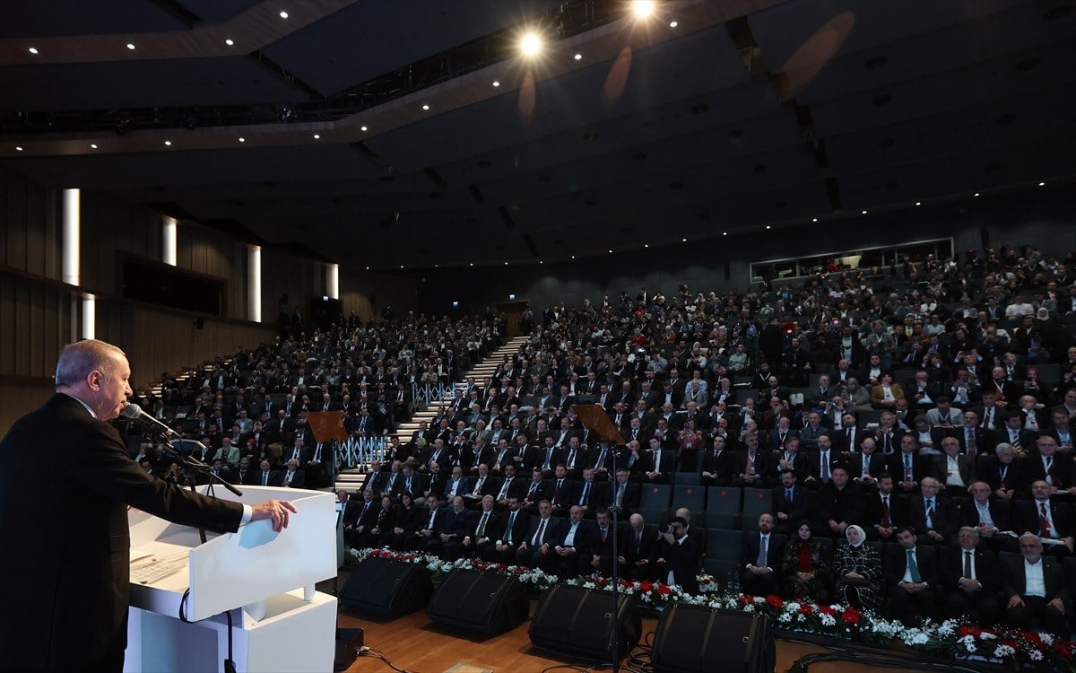 1710017092 624 Cumhurbaskani Erdogan Ilim Yayma Vakfi Genel Kuruluna katildi