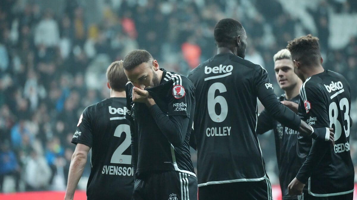 Besiktas Antalyaspor macinin ilk 11leri