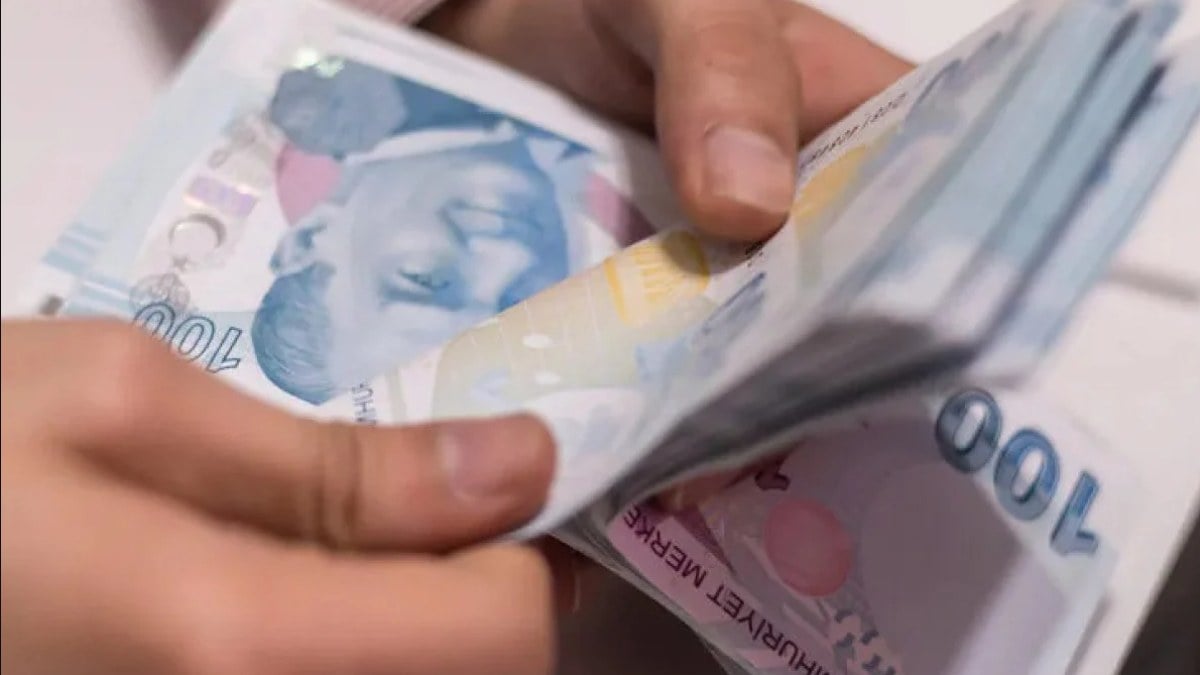 Emekliye 3 bin lira bayram ikramiyesi Resmi Gazetede