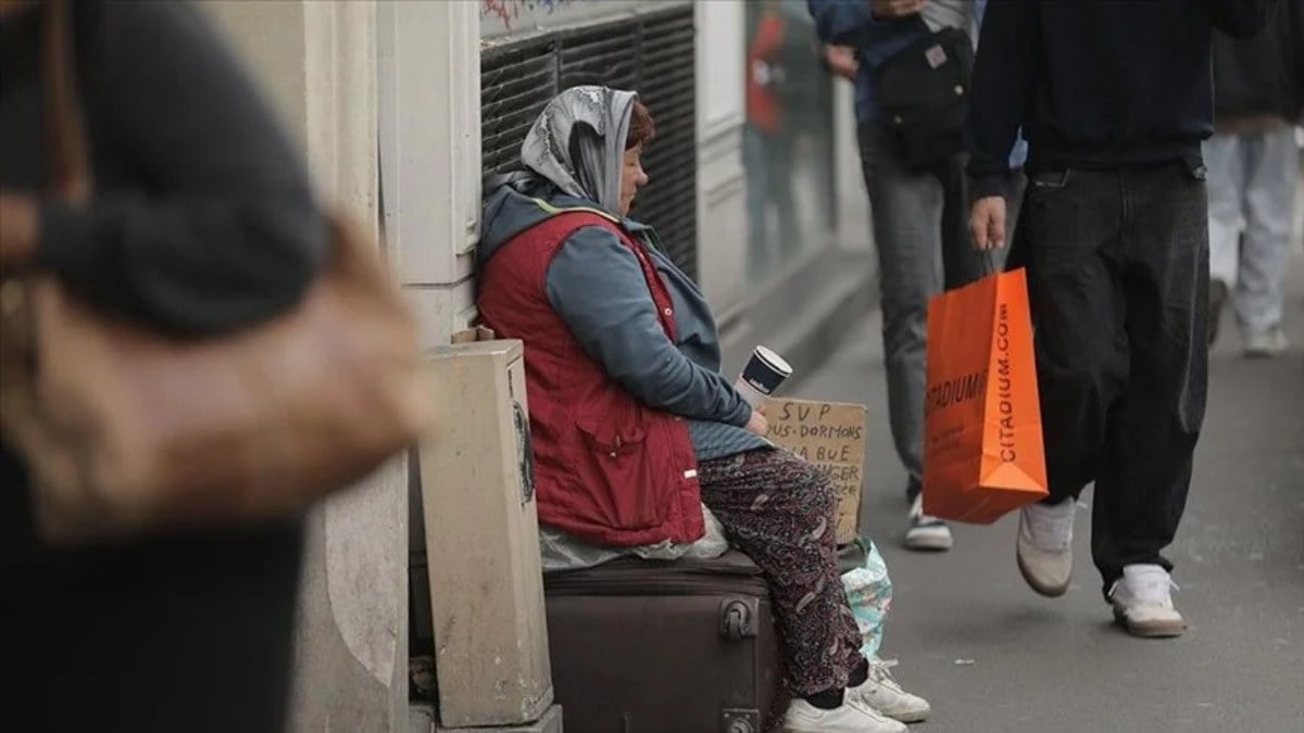 Koronavirus salgini etkiledi Almanyada yoksul sayisi 1 milyon kisi artti