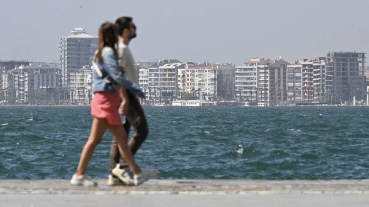 Hava sicakliklari mevsim normallerinin 6 10 derece uzerine cikacak