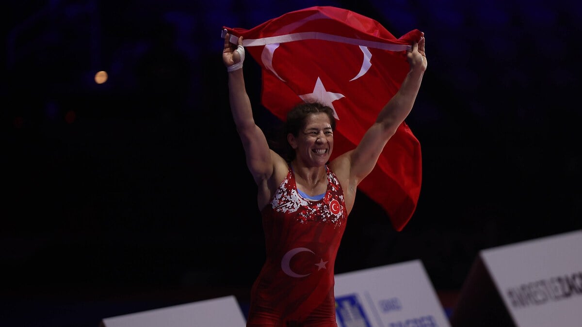 Yasemin Adar Yigit Paris 2024e kota kazandi